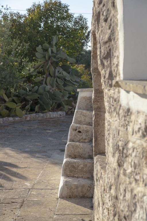 Trullo Degli Ulivi Villa Остуни Екстериор снимка