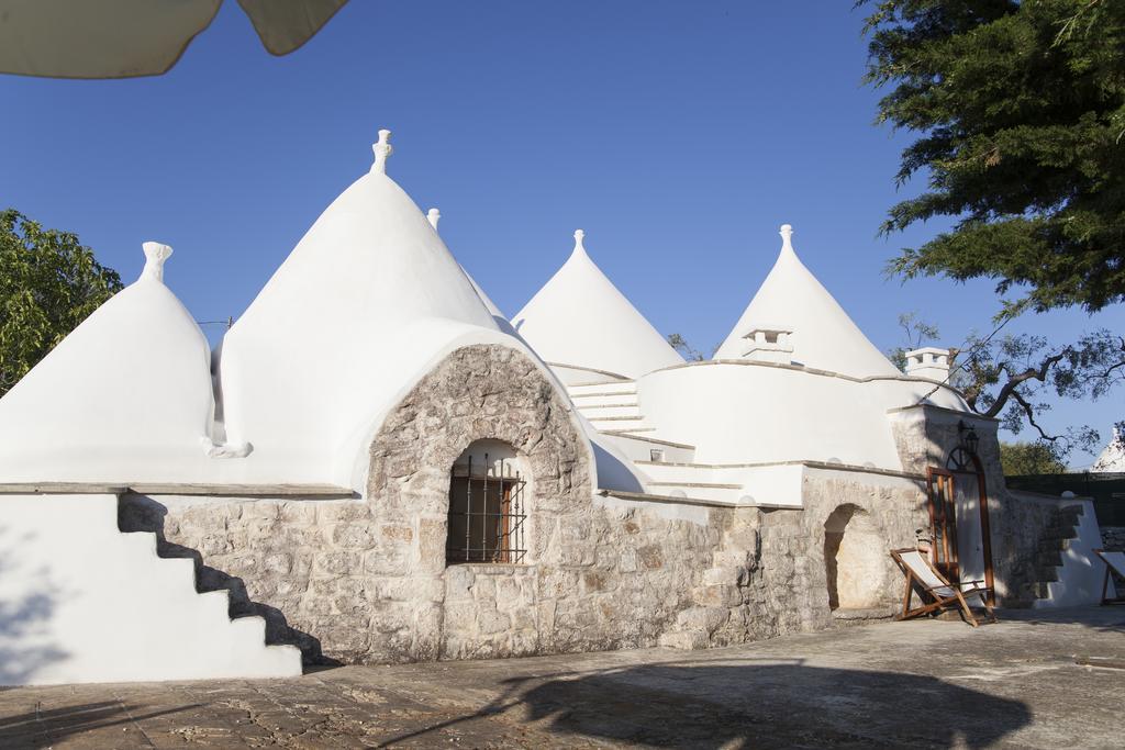 Trullo Degli Ulivi Villa Остуни Екстериор снимка