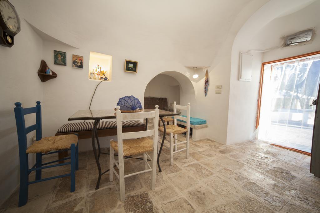 Trullo Degli Ulivi Villa Остуни Екстериор снимка