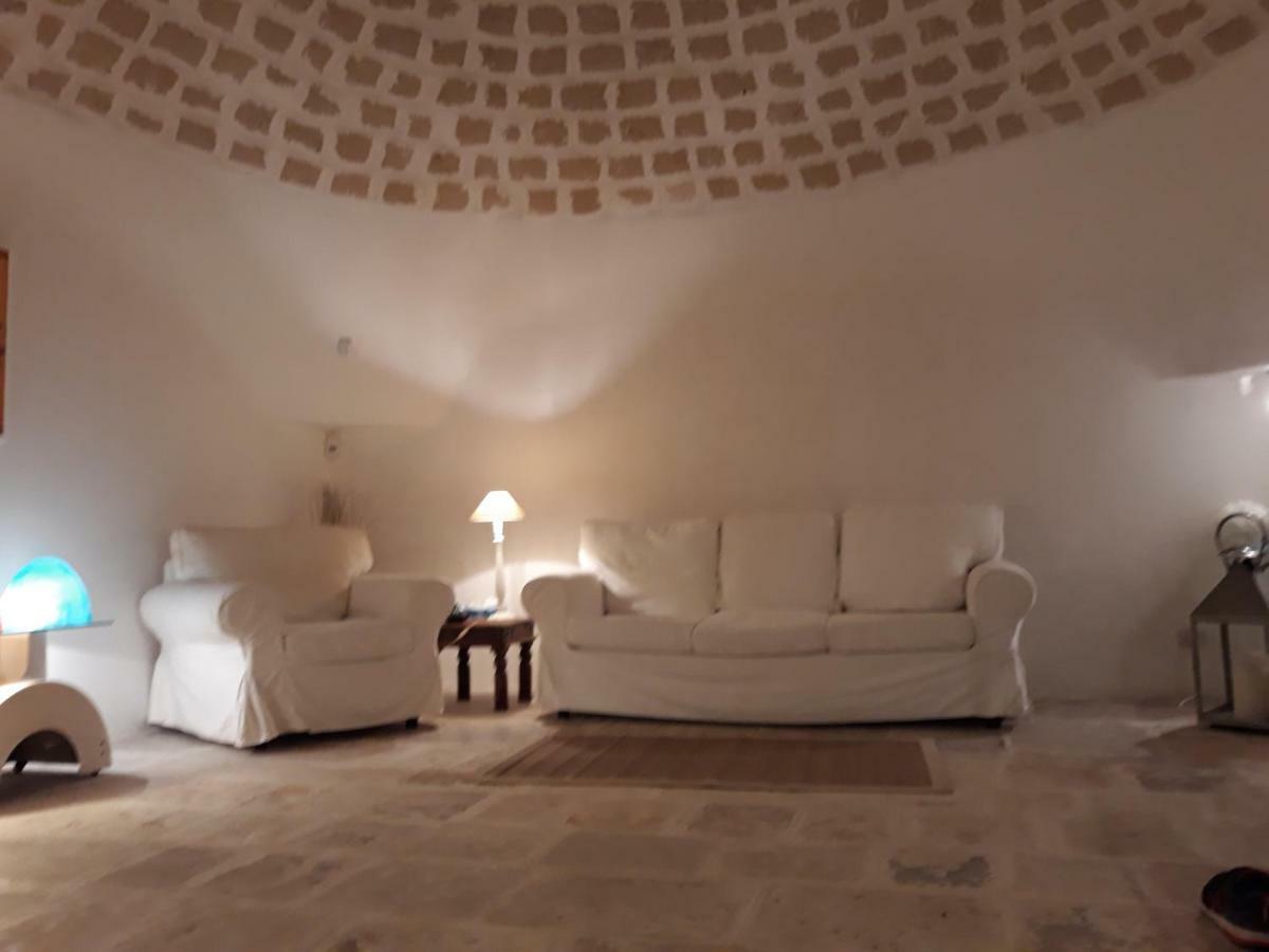 Trullo Degli Ulivi Villa Остуни Екстериор снимка